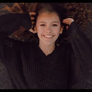 Meet your Posher, Olivia